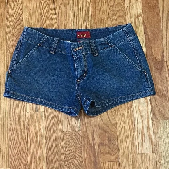 Tilt Stretch Denim Jean Shorts - Picture 1 of 5